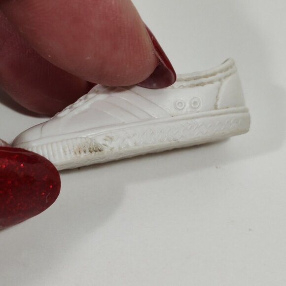Vintage Retro Fashion Doll Male Boy Sneakers Shoes White - Picture 7 of 8